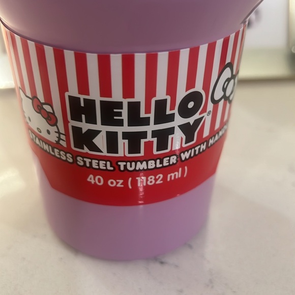 Hello Kitty Pink Travel Mug with Rainbow Design and hello kitty key chain bundle - Picture 11 of 16
